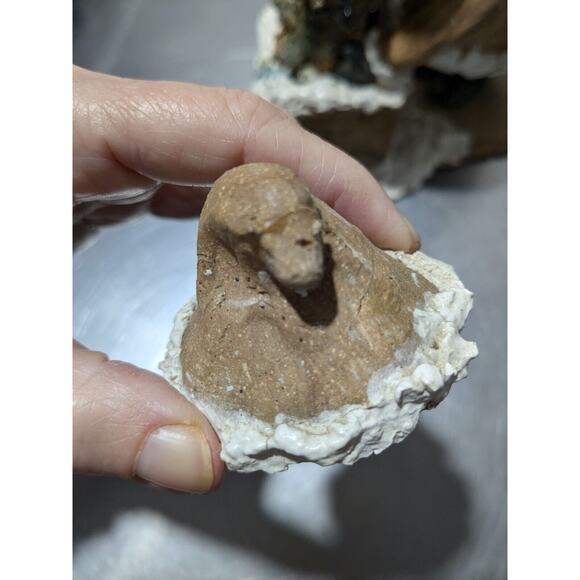 VTG Primitive Clay Santa Claus Entering A Chimney Statue 9" Tall - Picture 10 of 11